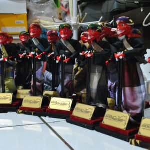 Souvenir wayang golek cepot eksklusif dari Tidiart